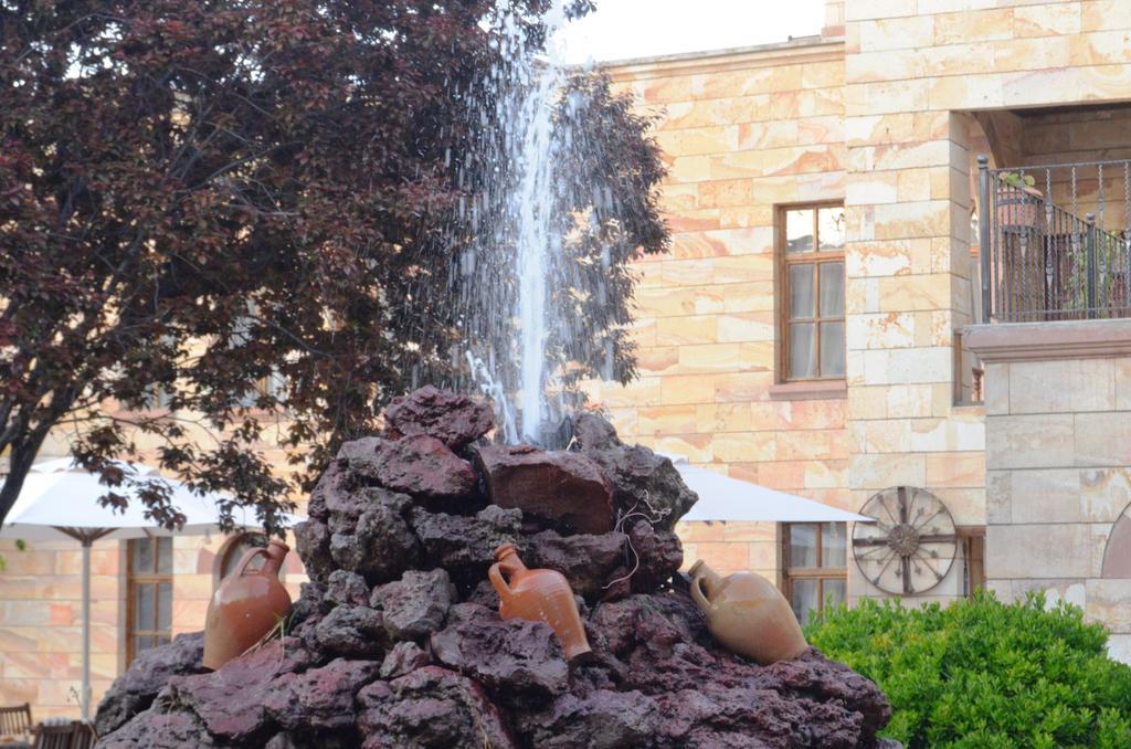 Akuzun Stone Hotel Urgup Exterior photo