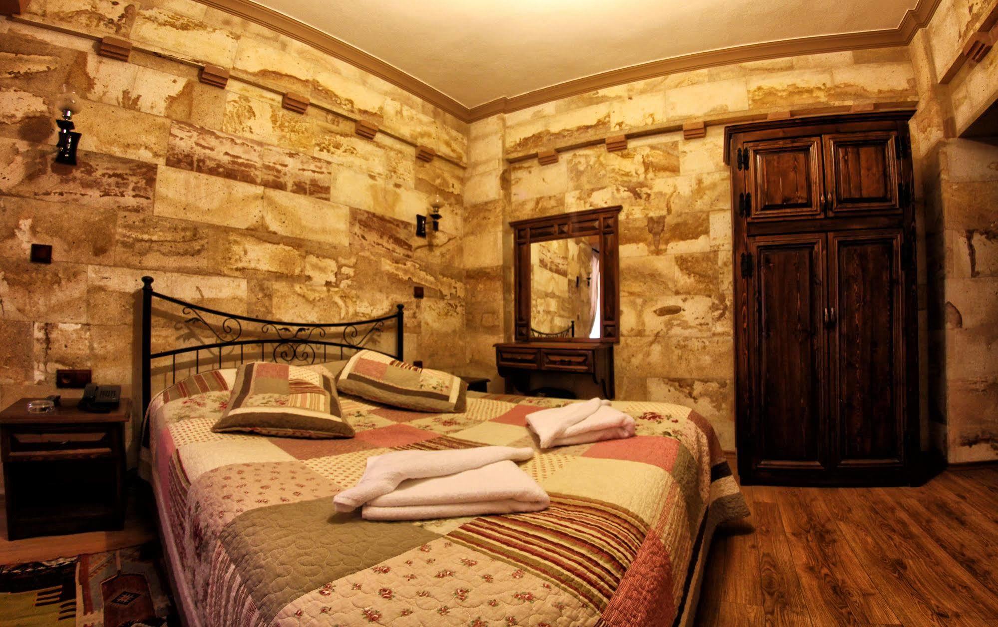 Akuzun Stone Hotel Urgup Exterior photo